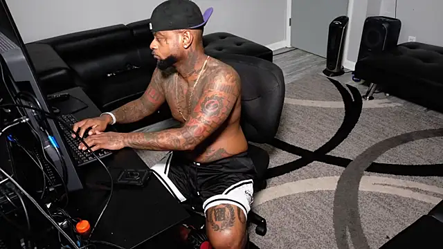 SLANGONDEMHOES online show from 24, 2, 2026