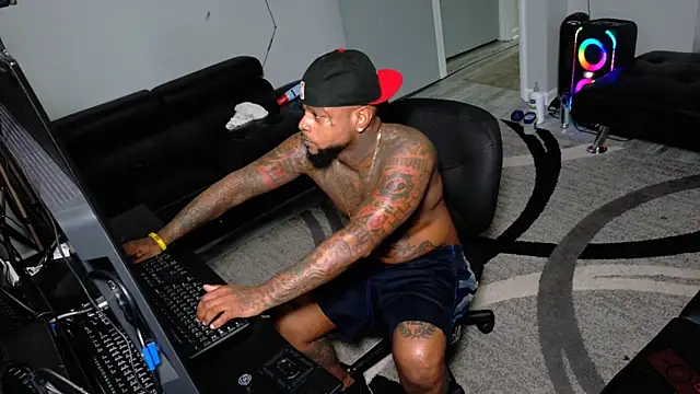 SLANGONDEMHOES online show from 7, 3, 2026