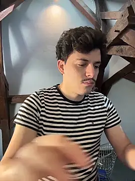 Snapshot of dock_75 chatting on 5, 11, 2025 dock 75 online show from 5, 11, 2025