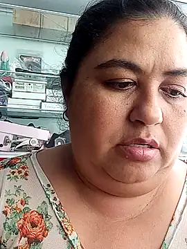 curvy diva  online show from 30, 11, 2025