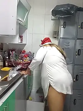 curvy diva  online show from 23, 12, 2025