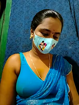 mini-queen online show from 9, 9, 2025