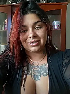 Snapshot of snow_belle chatting on 12, 10, 2025 snow belle online show from 12, 10, 2025