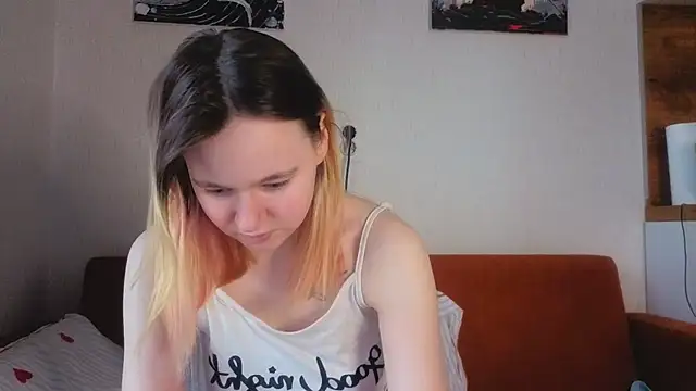 Ericha Stone online show from 11, 7, 2026