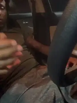 Snapshot of stressreliever94 chatting on 16, 11, 2025 stressreliever94 online show from 16, 11, 2025