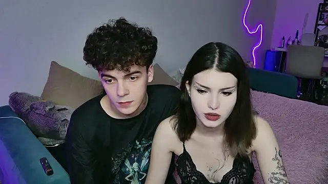 Snapshot of Alice18James chatting on 10, 10, 2025 Alice18James online show from 10, 10, 2025