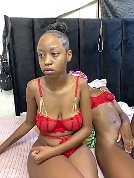 SexyPetitex25 online show from 12, 3, 2026