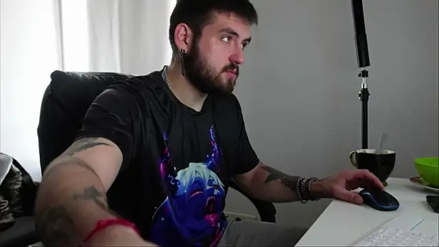 Snapshot of Mike_Platano chatting on 1, 10, 2025 Mike Platano online show from 1, 10, 2025