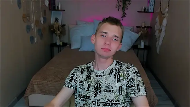 Snapshot of TimBlaks chatting on 8, 10, 2025 TimBlaks online show from 8, 10, 2025