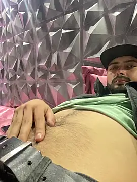 Snapshot of cristopher_wallacee chatting on 30, 10, 2025 cristopher wallacee online show from 30, 10, 2025