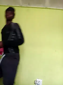 Snapshot of phumlanisanka chatting on 2, 10, 2025 phumlanisanka online show from 2, 10, 2025