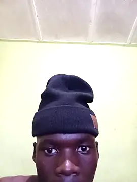 Snapshot of phumlanisanka chatting on 13, 10, 2025 phumlanisanka online show from 13, 10, 2025