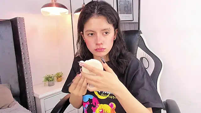 Miyu Komori online show from 17, 2, 2026