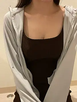 Snapshot of yayoi_jp chatting on 2, 11, 2025 yayoi jp online show from 2, 11, 2025