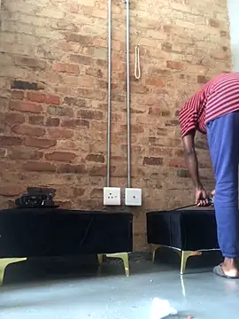 Snapshot of Vince_Favent chatting on 11, 9, 2025 Vince Favent online show from 11, 9, 2025