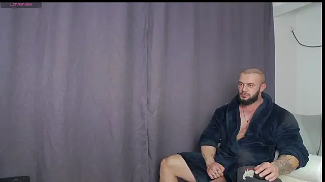 Snapshot of RickyMiami1 chatting on 27, 10, 2025 RickyMiami1 online show from 27, 10, 2025