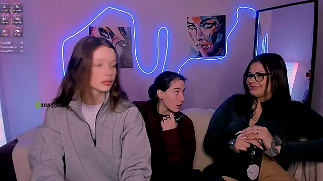 Snapshot of khloebeauty chatting on 3, 2, 2026 khloebeauty online show from 3, 2, 2026