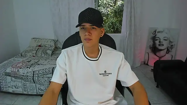 maxthomson boy online show from 30, 9, 2025