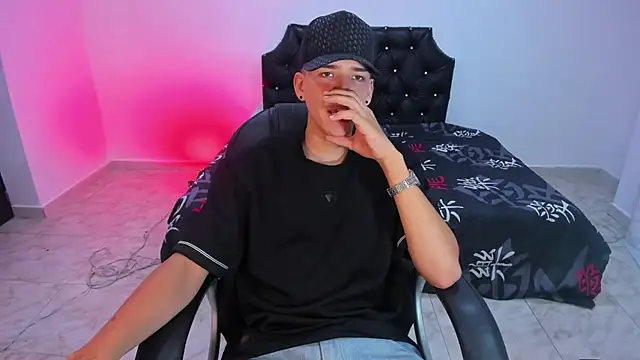 maxthomson boy online show from 16, 10, 2025