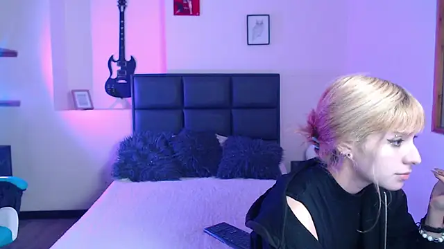 Amnesia  online show from 8, 10, 2025