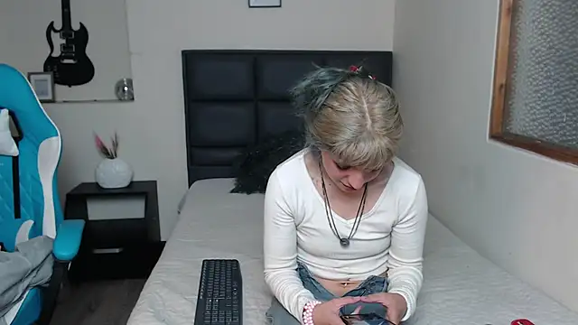 Amnesia  online show from 6, 11, 2025