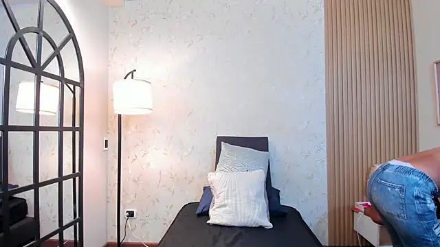 aliceandsia online show from 12, 1, 2026