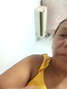 Naomi-Mature online show from 9, 9, 2025