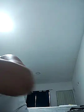 Naomi-Mature online show from 18, 2, 2026