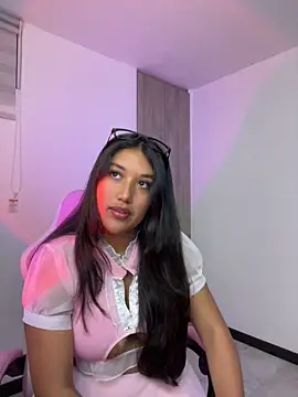 Snapshot of SharaRous chatting on 17, 6, 2026 SharaRous online show from 17, 6, 2026
