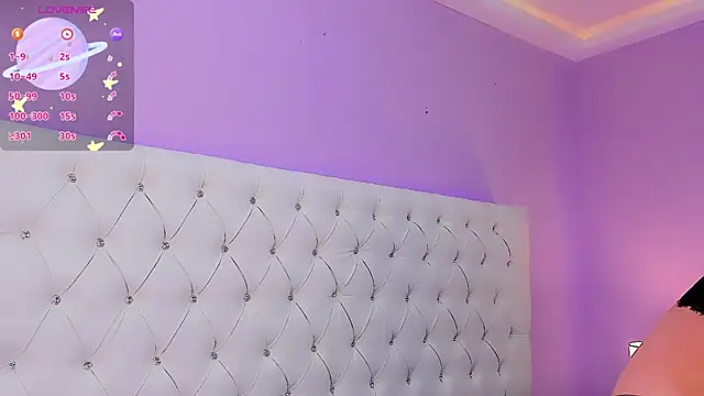 DaniielaV online show from 24, 11, 2025