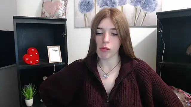 JuiceLips   online show from 29, 10, 2025