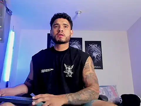 Austin torres  online show from 20, 10, 2025