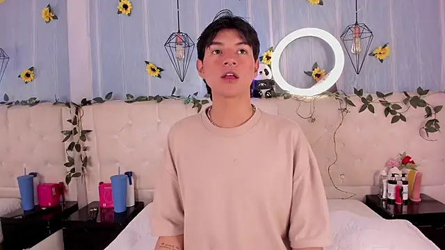 AleAurarashi online show from 23, 11, 2025