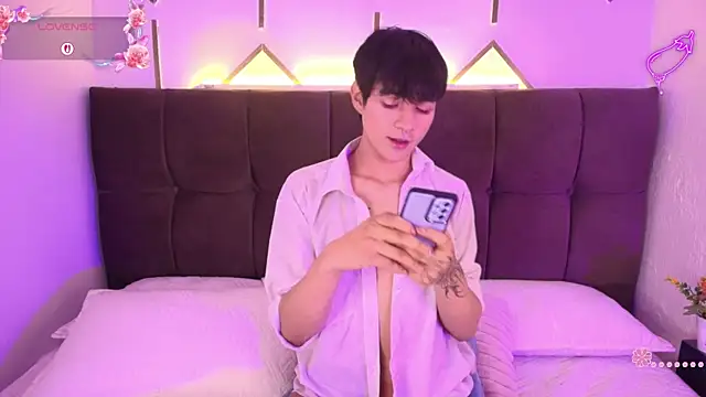 AleAurarashi online show from 9, 4, 2026