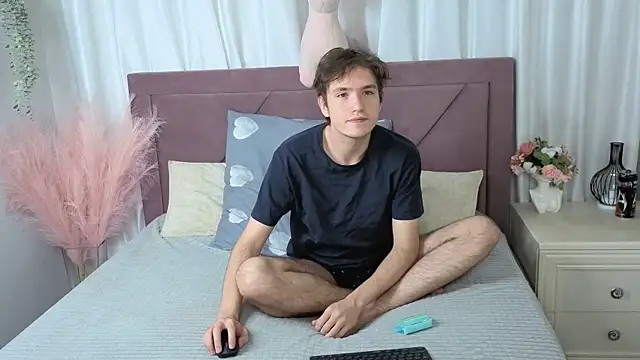 Snapshot of Ethan_Rivers chatting on 1, 10, 2025 Ethan Rivers online show from 1, 10, 2025