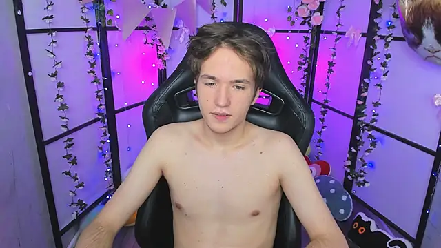 Snapshot of Ethan_Rivers chatting on 19, 10, 2025 Ethan Rivers online show from 19, 10, 2025