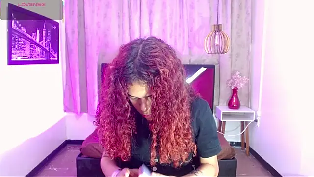 Snapshot of luisa__torres chatting on 20, 6, 2026 luisa torres online show from 20, 6, 2026