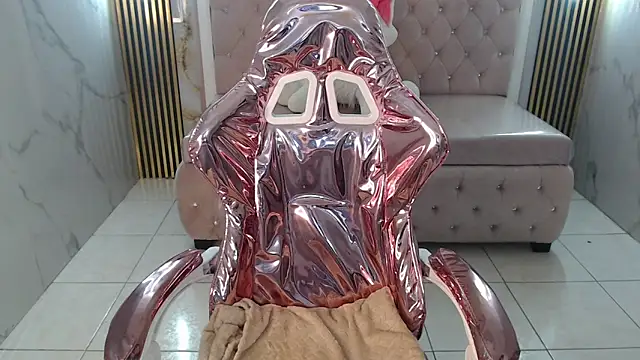 kim lush s online show from 24, 10, 2025