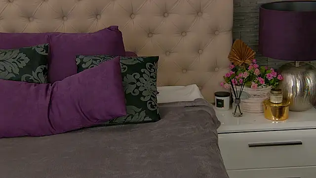 VannyFoxx online show from 8, 11, 2025