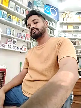 Snapshot of avi007p chatting on 27, 4, 2026 avi007p online show from 27, 4, 2026