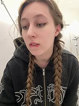 Snapshot of FroggyAnna chatting on 10, 6, 2026 FroggyAnna online show from 10, 6, 2026
