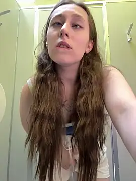 Snapshot of FroggyAnna chatting on 11, 6, 2026 FroggyAnna online show from 11, 6, 2026