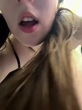 Snapshot of FroggyAnna chatting on 28, 7, 2026 FroggyAnna online show from 28, 7, 2026
