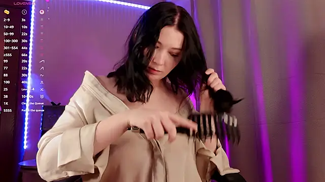 Liraras online show from 4, 12, 2025