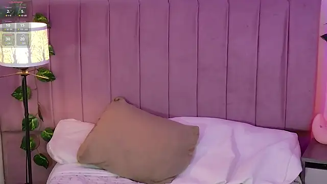 Snapshot of VioletBlacke_ chatting on 11, 11, 2025 VioletBlacke online show from 11, 11, 2025