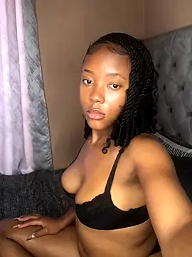 Snapshot of Sprinkle_Q chatting on 28, 9, 2025 Sprinkle Q online show from 28, 9, 2025