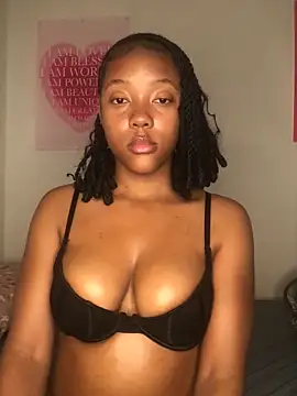 Snapshot of Sprinkle_Q chatting on 5, 10, 2025 Sprinkle Q online show from 5, 10, 2025