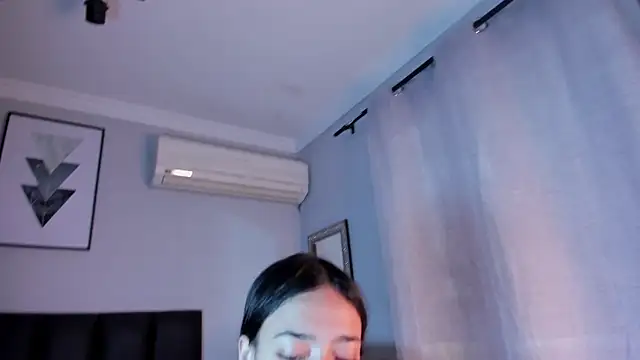 miIa bratz online show from 23, 10, 2025