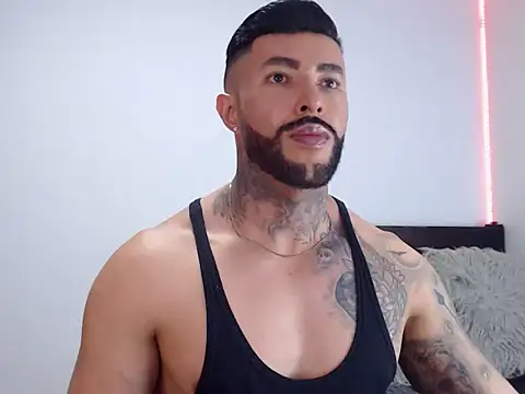 Snapshot of andrea_de_lucaa chatting on 4, 10, 2025 andrea de lucaa online show from 4, 10, 2025