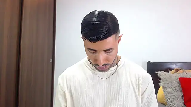 andrea de lucaa online show from 14, 2, 2026